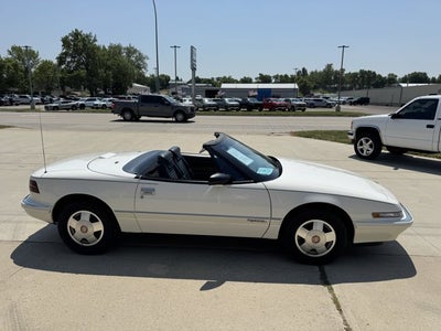 1990 Buick Reatta Base