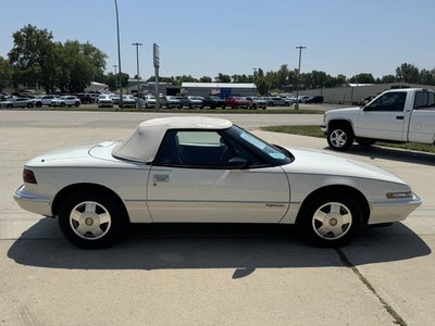 1990 Buick Reatta Base