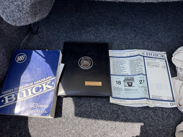 1990 Buick Reatta Base