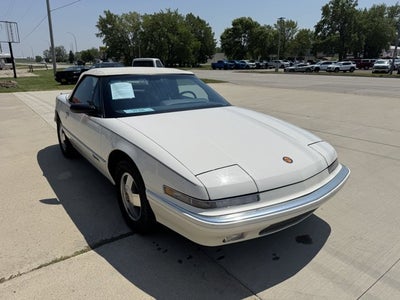 1990 Buick Reatta Base