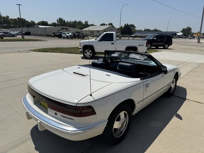 1990 Buick Reatta Base