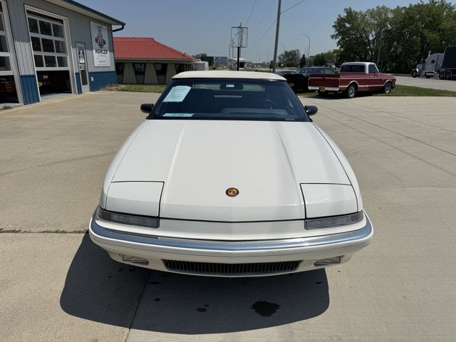 1990 Buick Reatta Base
