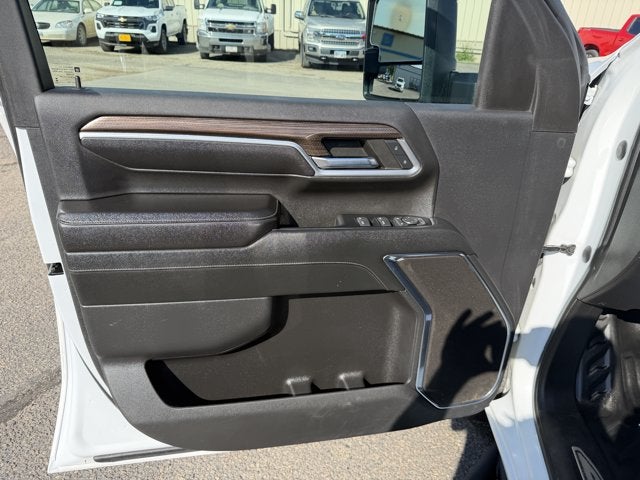 2024 Chevrolet Silverado 3500HD CC LT