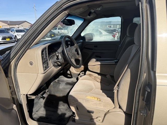 2005 Chevrolet Silverado 3500 LS