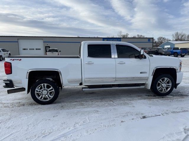 2015 Chevrolet Silverado 2500HD Built After Aug 14 High Country
