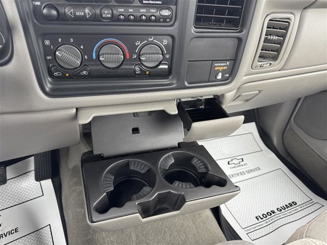 2000 Chevrolet Silverado 1500 LS