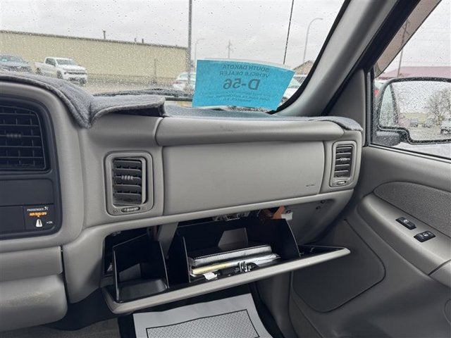 2000 Chevrolet Silverado 1500 LS