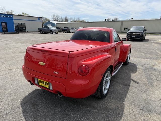2004 Chevrolet SSR LS