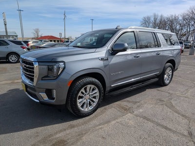 2022 GMC Yukon XL SLT