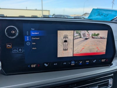 2026 Chevrolet Traverse AWD LT