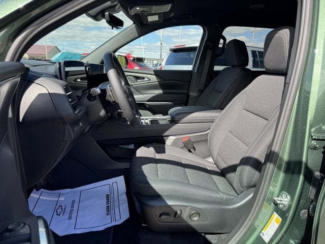 2027 Chevrolet Traverse AWD LT