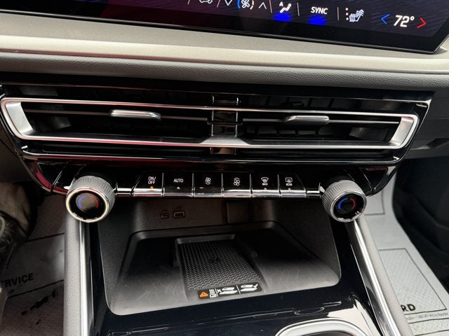 2027 Chevrolet Traverse AWD LT