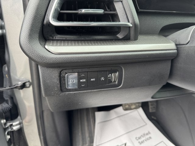 2026 Chevrolet Traverse AWD LT