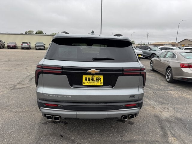 2026 Chevrolet Traverse AWD LT