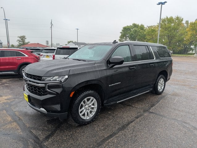 2023 Chevrolet Suburban LS