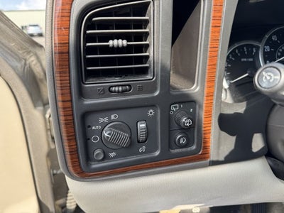 2003 Cadillac Escalade Base
