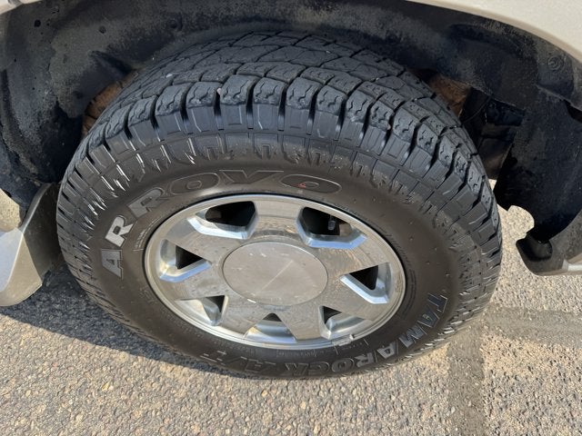 2003 Cadillac Escalade Base