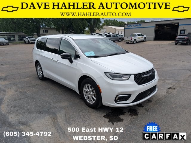 2025 Chrysler Pacifica Select