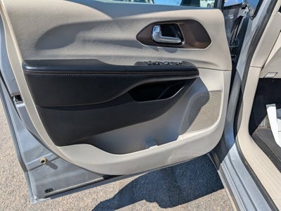 2019 Chrysler Pacifica LX
