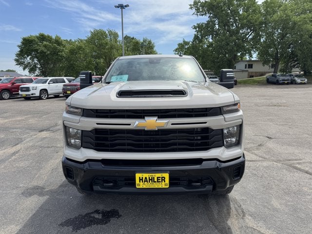 2026 Chevrolet Silverado 2500HD Custom