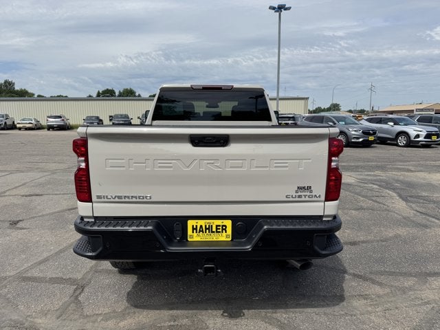 2026 Chevrolet Silverado 2500HD Custom