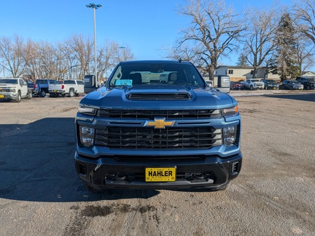 2026 Chevrolet Silverado 2500HD Custom