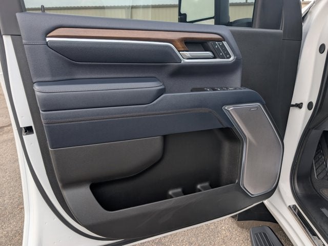 2025 Chevrolet Silverado 3500HD High Country