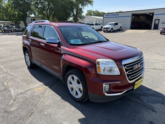 Used 2017 GMC Terrain SLT with VIN 2GKFLUEK2H6105679 for sale in Webster, SD