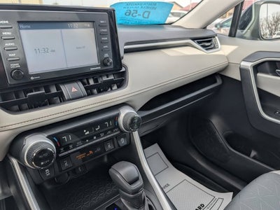 2020 Toyota RAV4 XLE