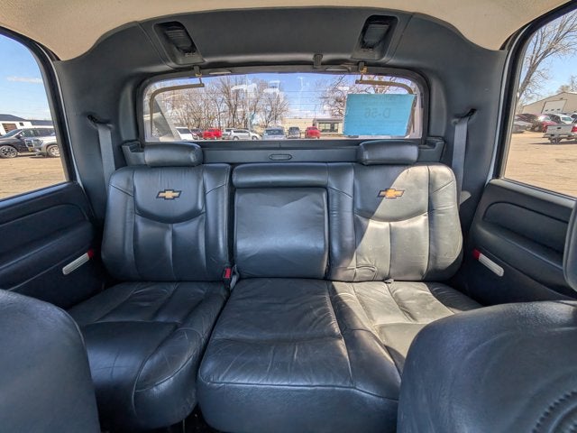 2002 Chevrolet Avalanche Base