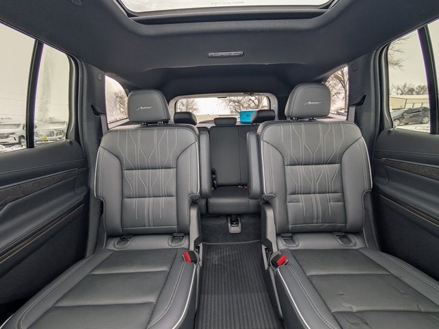 2025 Buick Enclave Avenir