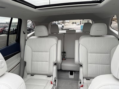 2025 Buick Enclave Avenir