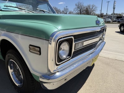 1969 Chevrolet C-10 Pickup Base